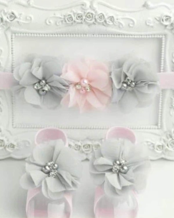 Barefoot sandals and headband set for baby girls, cute and perfect for gifting