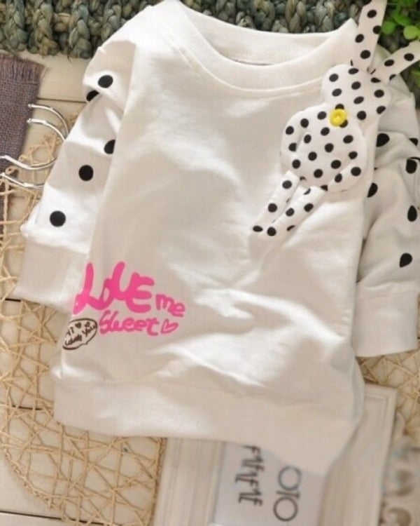 White woolen sweatshirt for girls, cozy winter party outfit