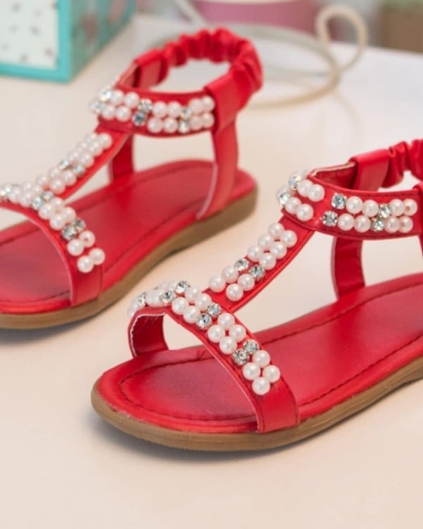 Beautiful red sandals for princess girls, stylish for celebrations