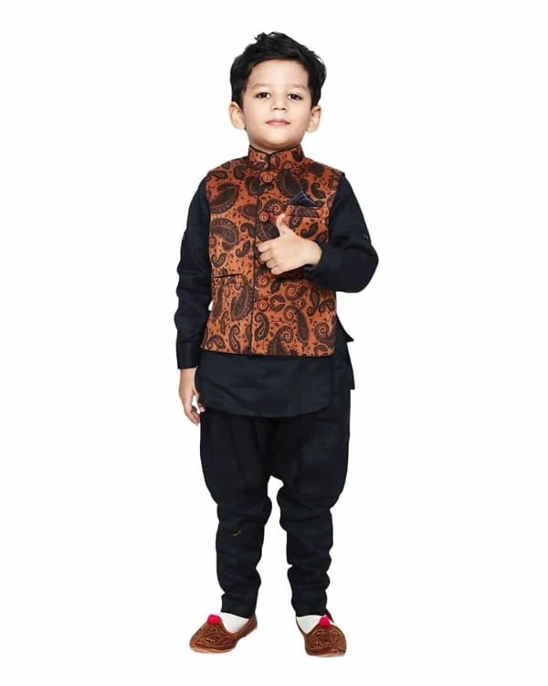 Black boys kurta pajama with printed jacket, festive stylish