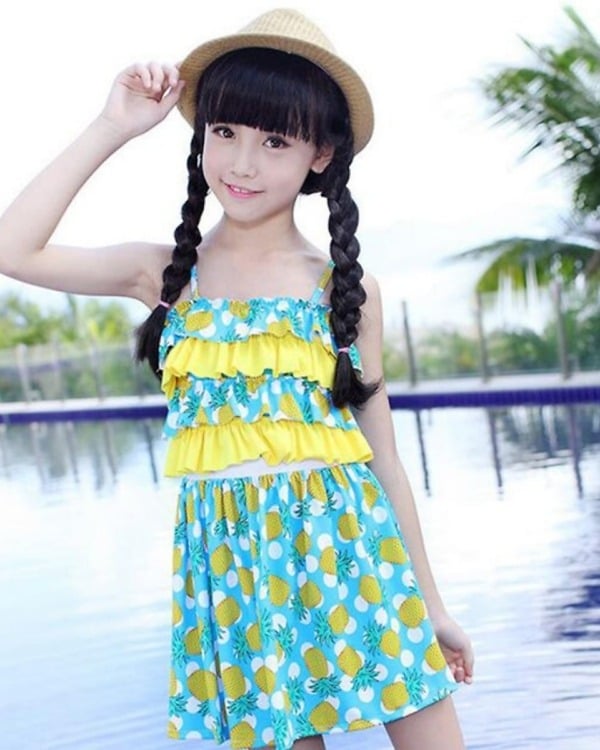 One-piece swimwear for baby girls, stylish summer outfit, cute
