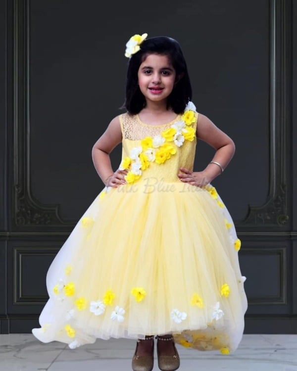 Yellow party gown for baby girls, cute birthday dress