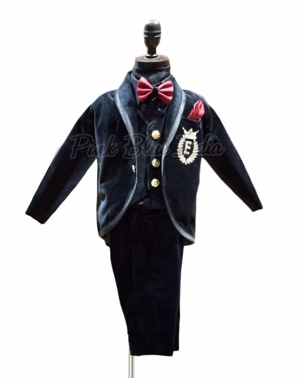 Black velvet tuxedo suit for boys, formal party wear, stylish