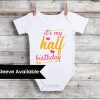 Half Birthday Outfit - baby shower gift – Newborn coming home outfit boy girl