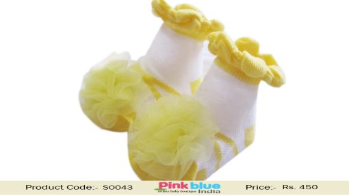 Bright and Nice Yellow Non Slip Newborn Baby Socks with Net Flowers