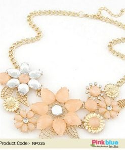 Golden Fashion Necklace Jewelry with Salmon and White Stone Flowers