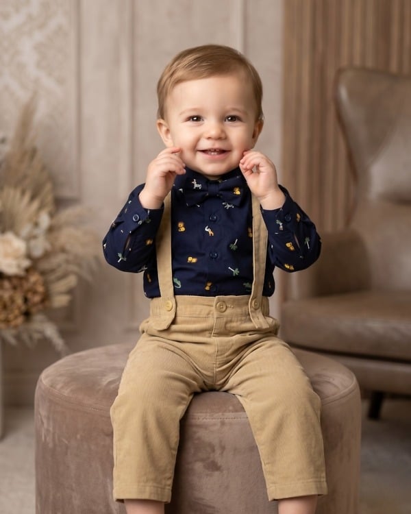 Boys jungle birthday theme party outfit, a wild safari-inspired first birthday photoshoot costume for cake smashes