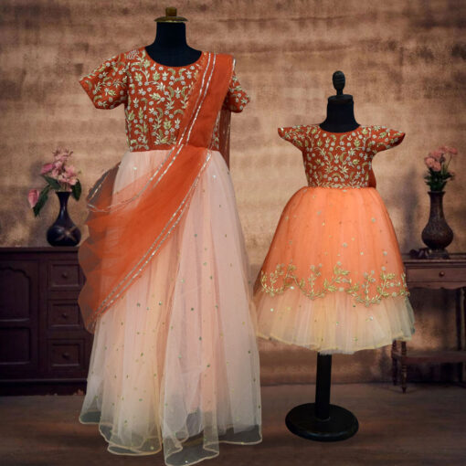 mother-and-daughter-matching-dress-twin-set